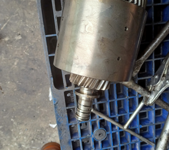 Đại tu sửa chữa hộp số tự động xe nâng.